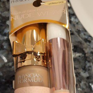PHYSICIANS FORMULA TOUCH OF GLOW FOUNDATION